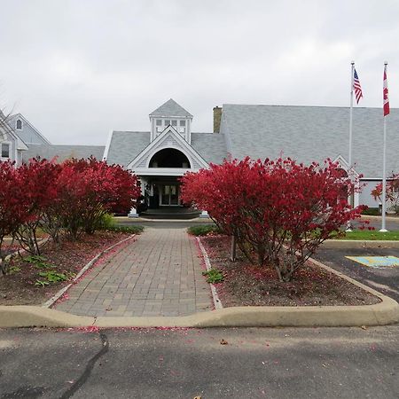 Riverside Resort And Conference Centre French Village Exteriör bild