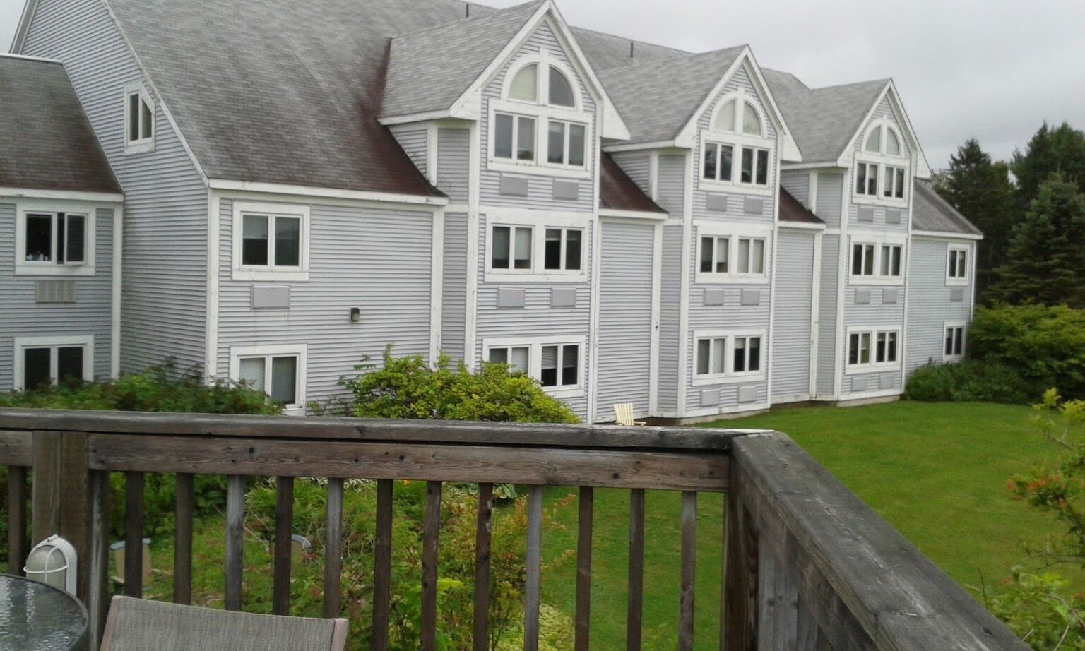 Riverside Resort And Conference Centre French Village Exteriör bild